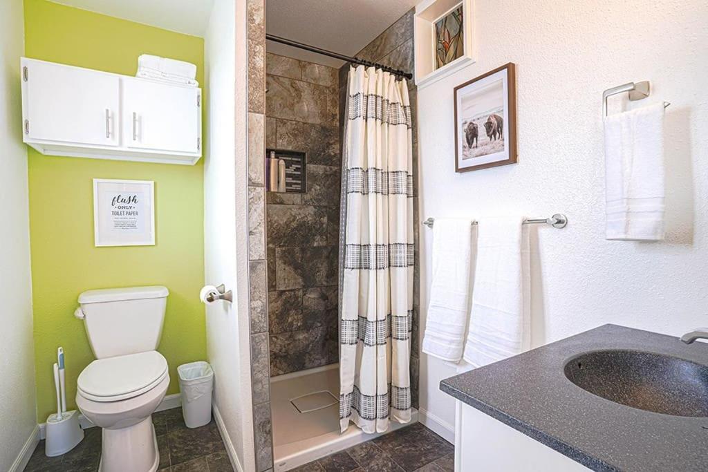 Hoodsport Waterfront Retreat, Relaxation, Fun In Hood Canal מראה חיצוני תמונה