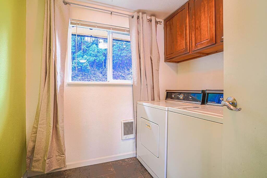 Hoodsport Waterfront Retreat, Relaxation, Fun In Hood Canal מראה חיצוני תמונה
